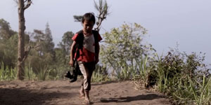film-pendek-Denpasar_01_how_the_world_teaches_happiness